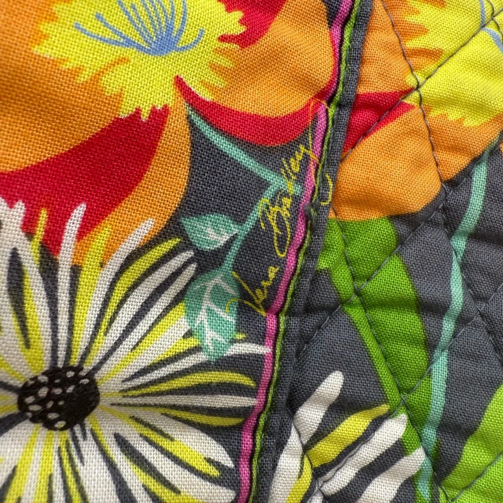 Vera Bradley Quilted Floral Fold Up Changing Pad‎ Diaper Clutch Travel